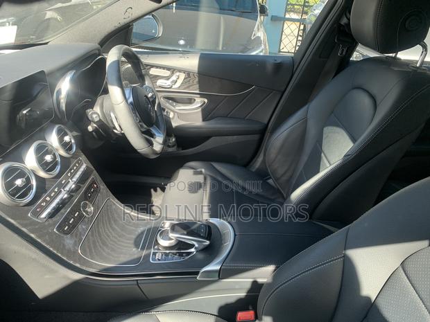 Mercedes-Benz C200 2018 Red