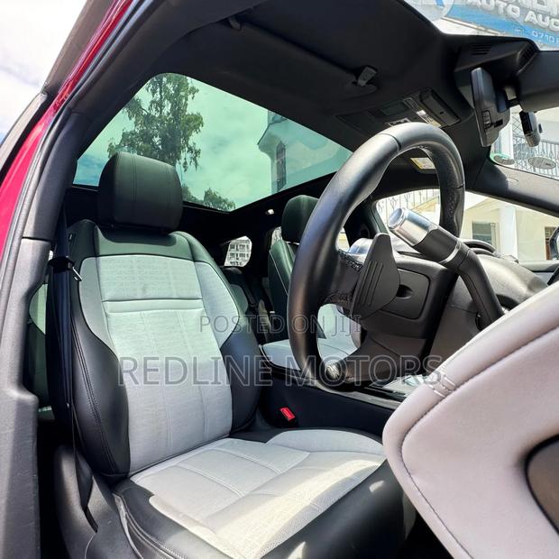 Land Rover Range Rover Evoque HSE Dynamic 4x4 5-Door 2019 Red