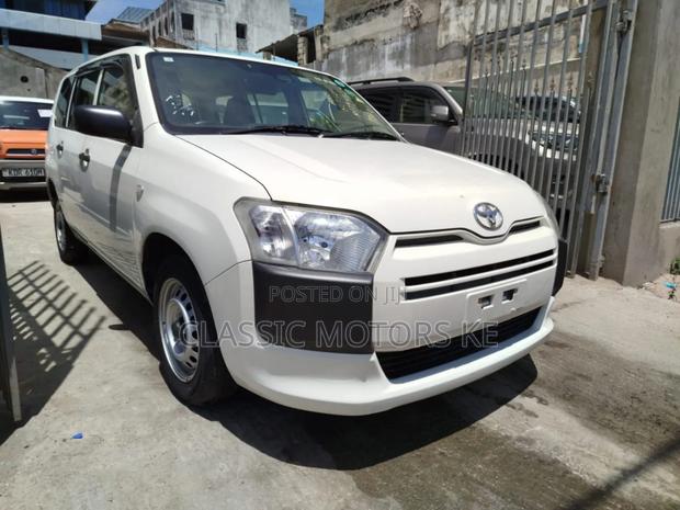 Toyota Probox 1.5 DX Comfort 2WD 2019 White