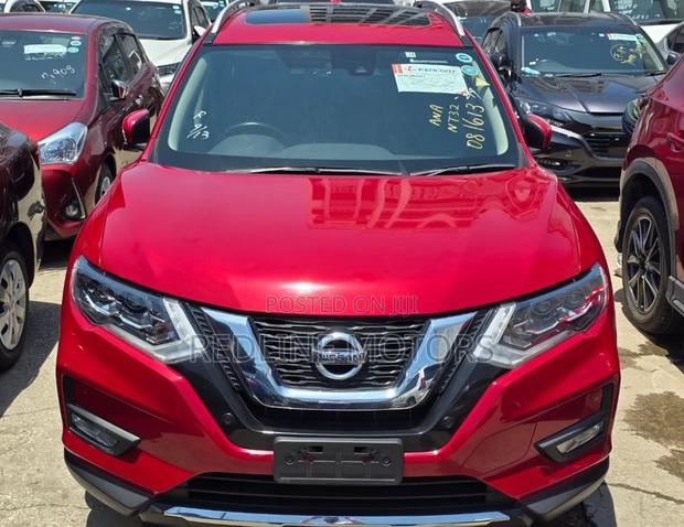 Nissan X-Trail 2018 Red