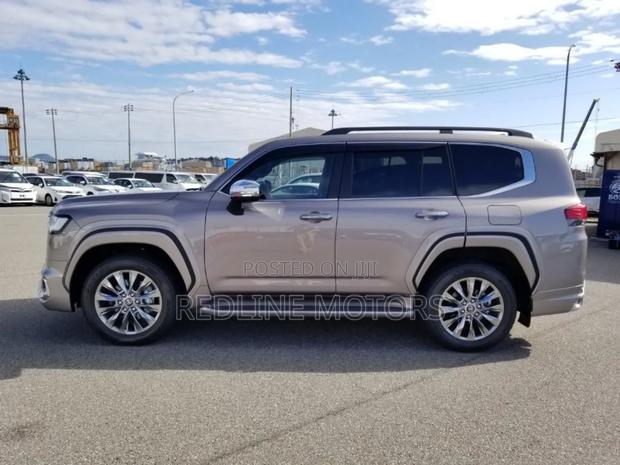 Toyota Land Cruiser 2023 Brown
