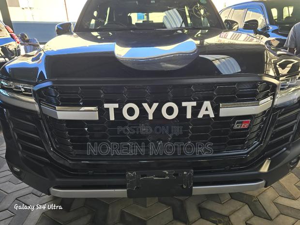 Toyota Land Cruiser 2024