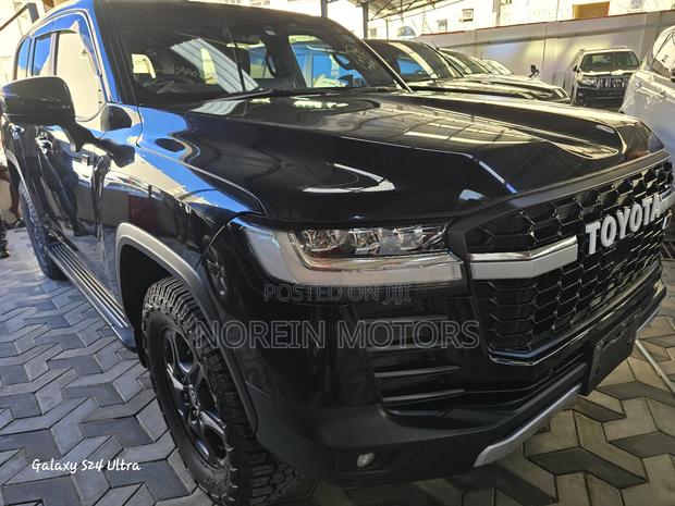 Toyota Land Cruiser 2024