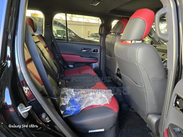 Toyota Land Cruiser 2024 Matt Black