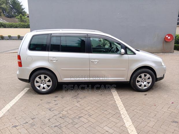 Volkswagen Touran 2007 Silver