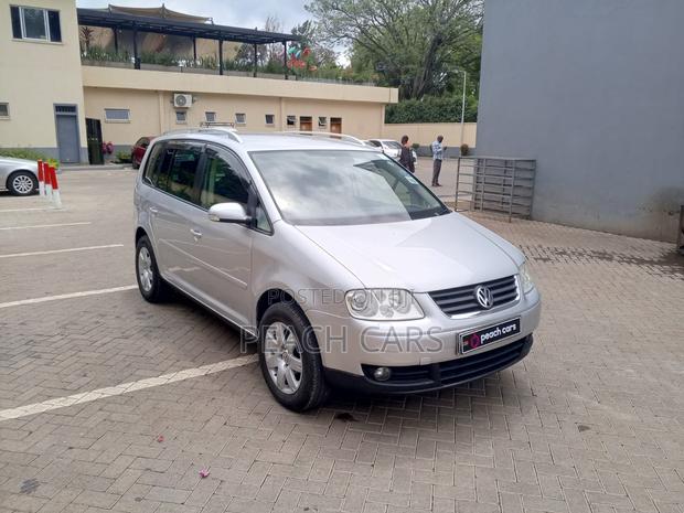 Volkswagen Touran 2007 Silver