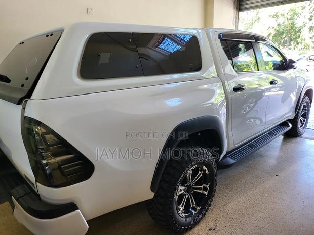 Toyota Hilux 2020 White