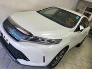Toyota Harrier 2017 White for sale