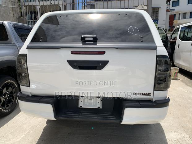 Toyota Hilux 2020 Pearl