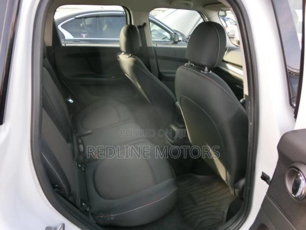Mini Hatch 2018 White