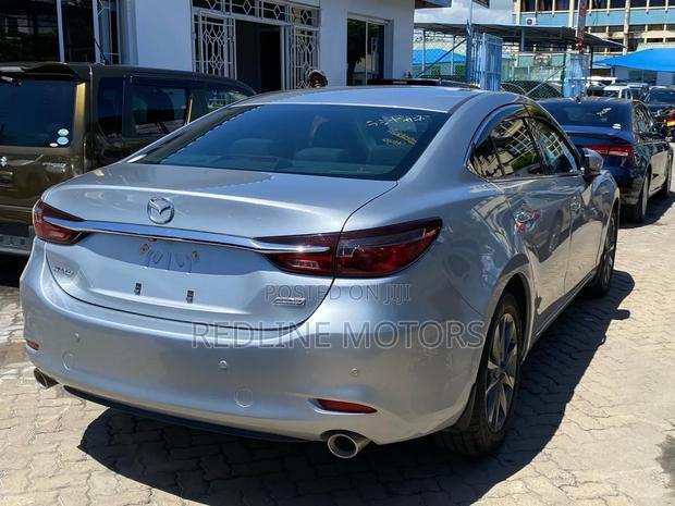 Mazda Atenza 2018 Gold