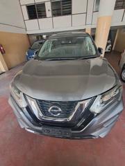 Nissan X-Trail 2.0 Petrol AWD 2017 Gray for sale