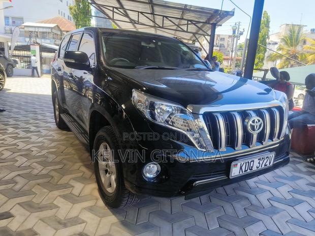Toyota Land Cruiser Prado 2017 Black
