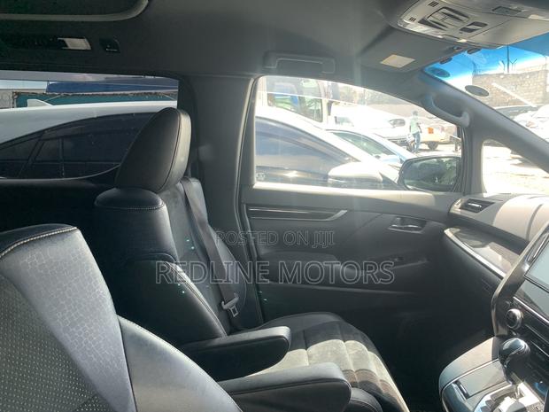 Toyota Vellfire 2018 Black