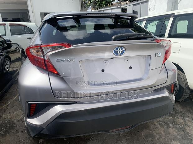 Toyota C-HR 2018 Silver