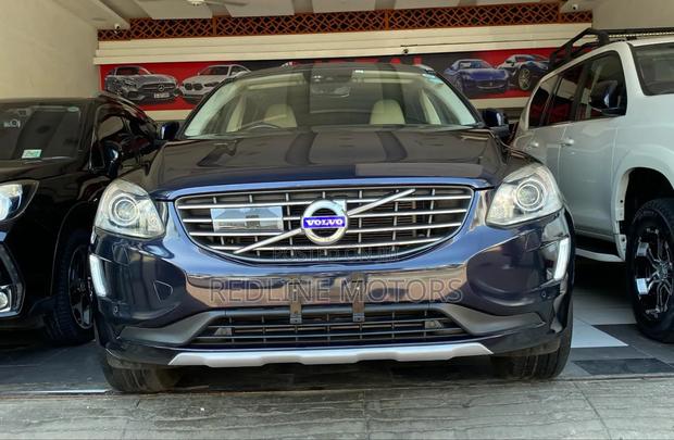 Volvo XC60 2018 Blue
