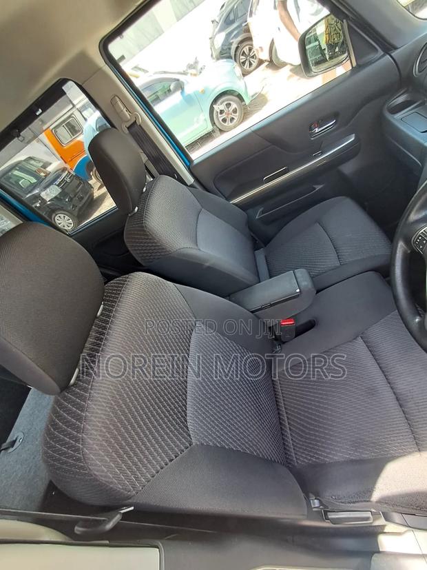 Suzuki Swift 2017 Blue