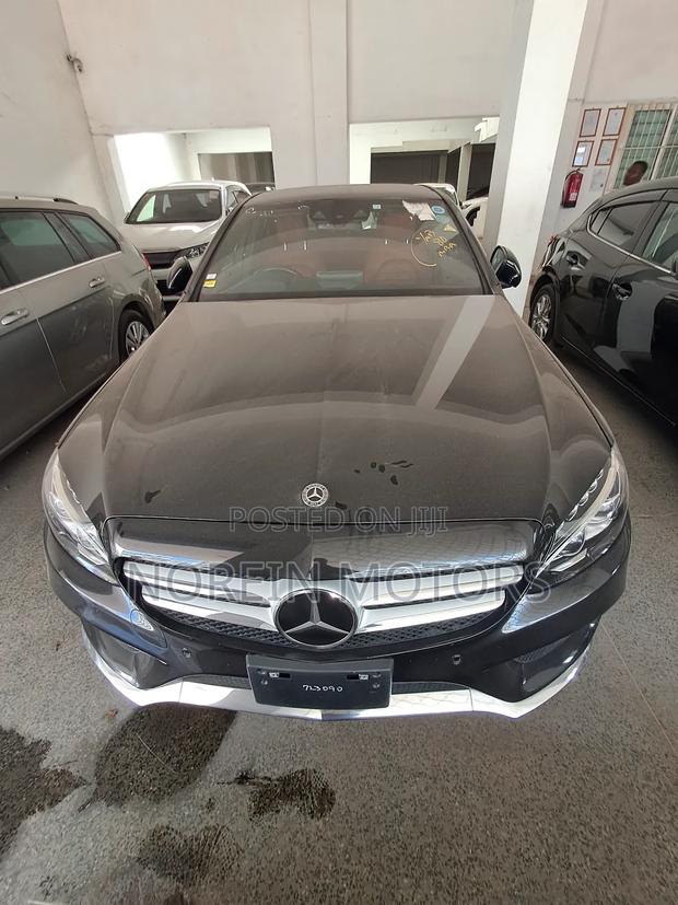 Mercedes-Benz C200 2017 Black