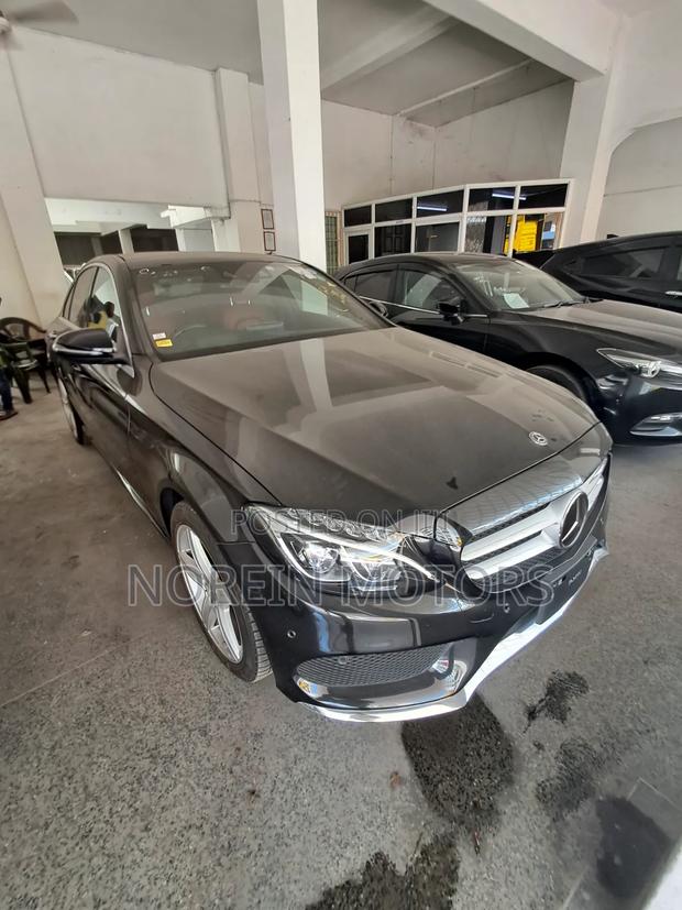 Mercedes-Benz C200 2017 Black