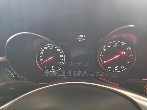 Mercedes-Benz C200 2017 Black