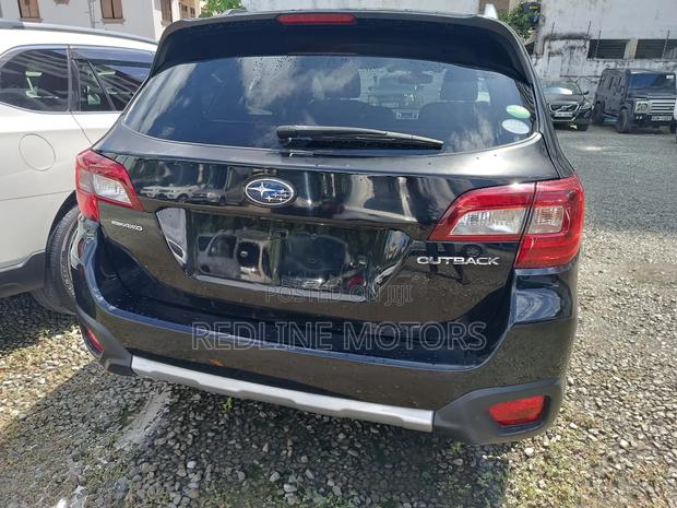 Subaru Outback 2.5i AWD 2017 Matt Black