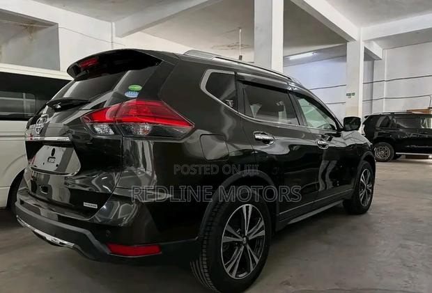 Nissan X-Trail 2.0 Petrol AWD 2018 Matt Black