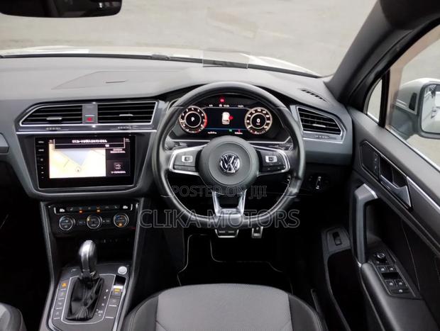 Volkswagen Tiguan 2018 Gray