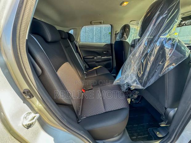 Mitsubishi RVR 2017 Silver
