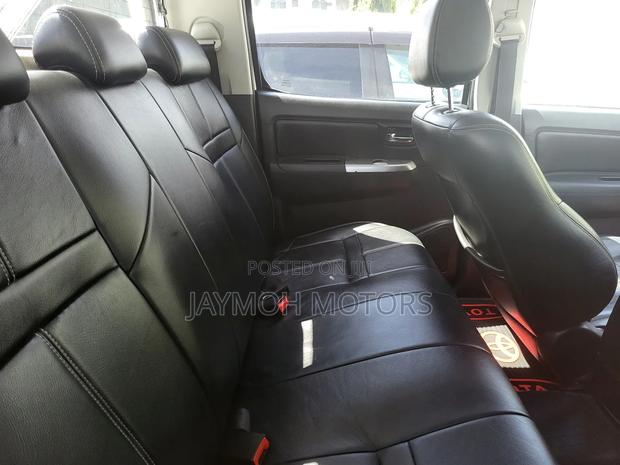Toyota Hilux 2016 White