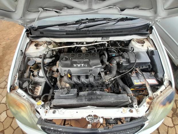 Toyota Corolla Fielder 2001 White