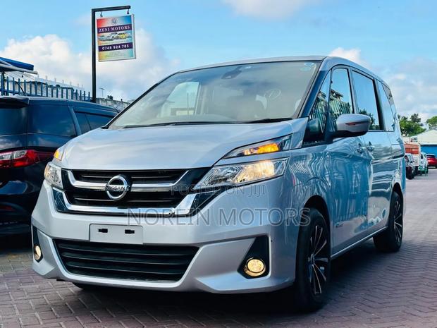 Nissan Serena 2018 Gray