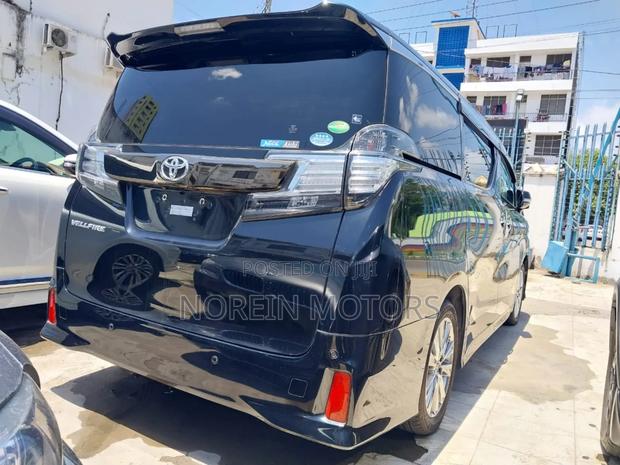 Toyota Vellfire 2018 Black