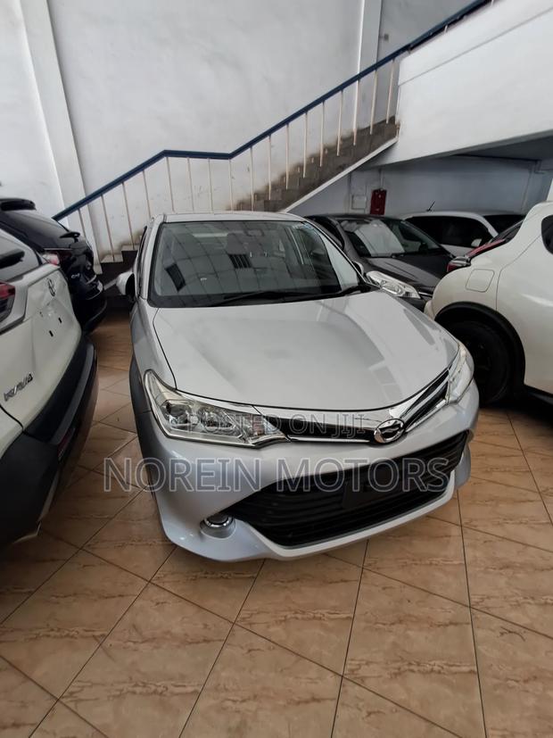 Toyota Axio 1.5 G 2WD 2017 Silver