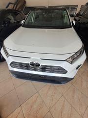 Toyota RAV4 2017 White for sale