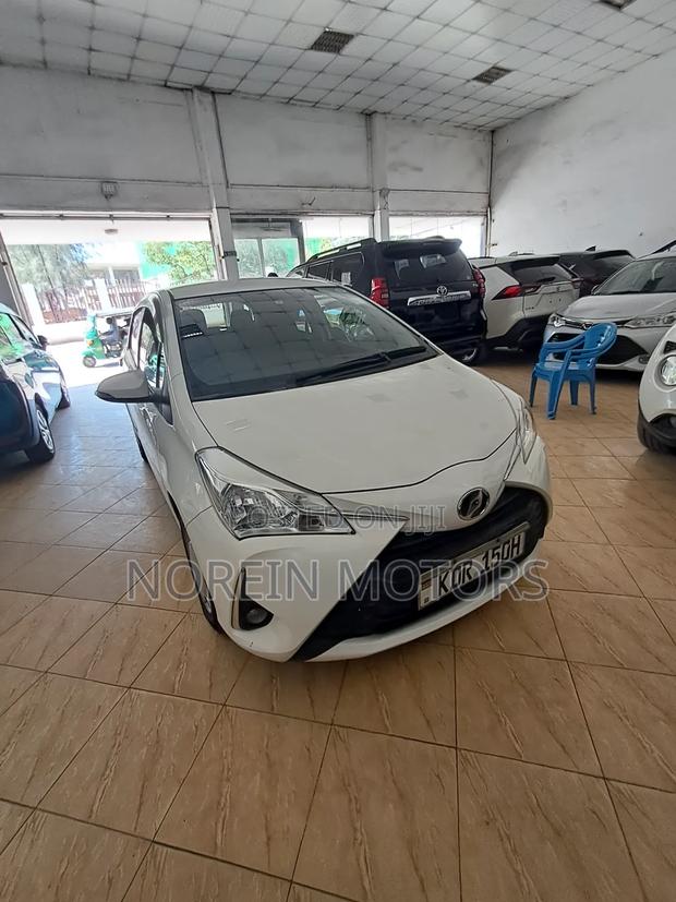Toyota Vitz 1.3 AWD 5dr 2017 White