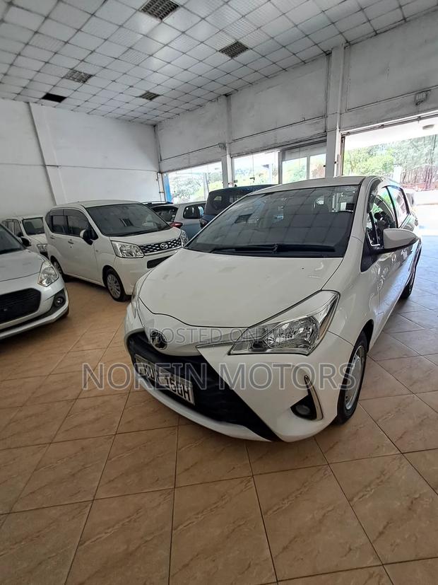 Toyota Vitz 1.3 AWD 5dr 2017 White