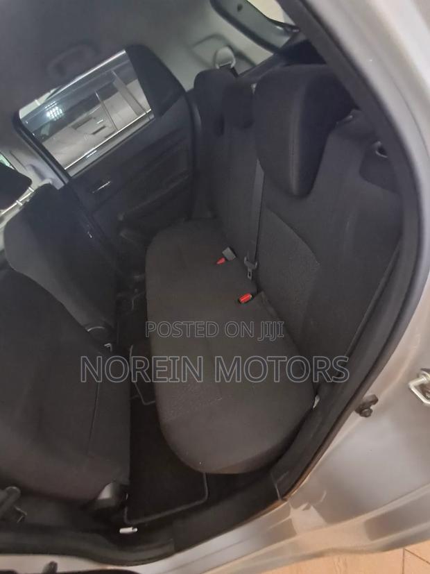 Suzuki Swift 2017 Gray