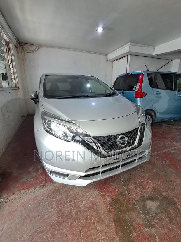 Nissan Note 1.6 Petrol 2017 Gray