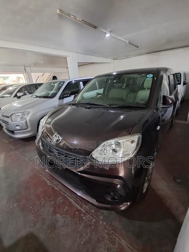 Toyota Passo 1.0 AWD 2017 Brown