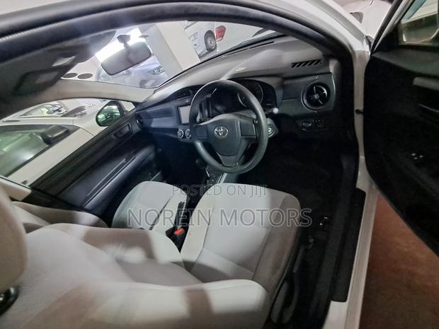 Toyota Axio 1.3 X 2WD 2018 White