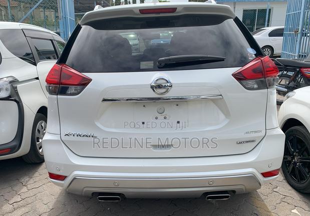 Nissan X-Trail 2017 White