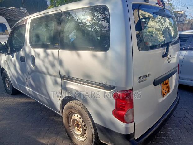 Nissan NV200 2012 Silver