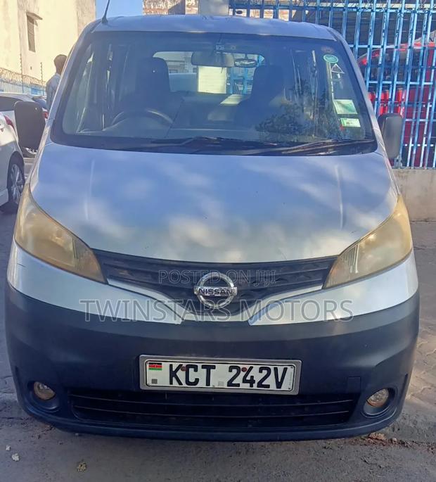 Nissan NV200 2012 Silver