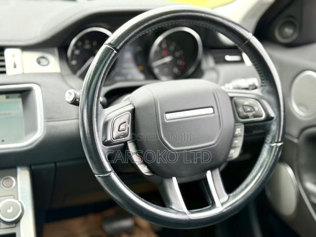 Land Rover Range Rover Evoque 2017 Red