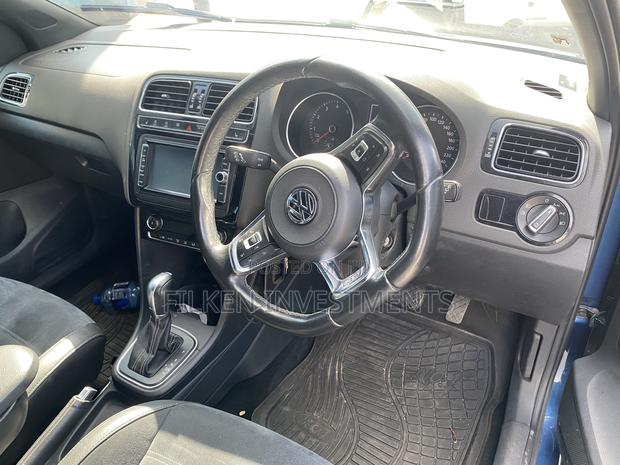 Volkswagen Polo 2017 Blue