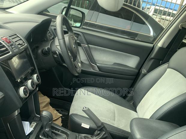 Subaru Forester 2.5i Limited AWD 2017 Ivory