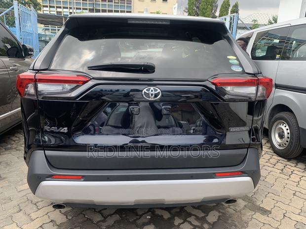 Toyota RAV4 Adventure 2019 Black
