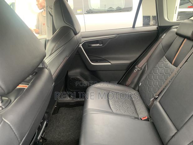 Toyota RAV4 Adventure 2019 Black