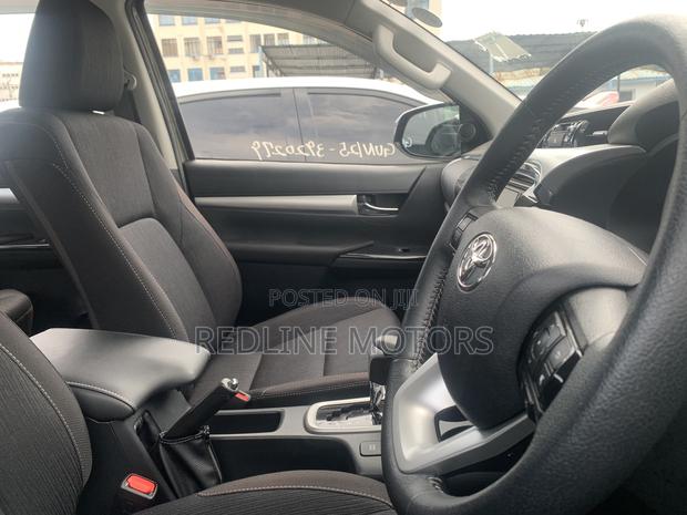 Toyota Hilux 2.4 Diesel 2020 Gold