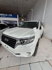 Toyota Land Cruiser Prado 2.8 2017 White for sale